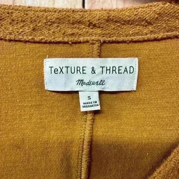 Madewell Texture & Thread Wrap Shirt small Terra Cotta V-Neck Orange New NWOT - Picture 3 of 7